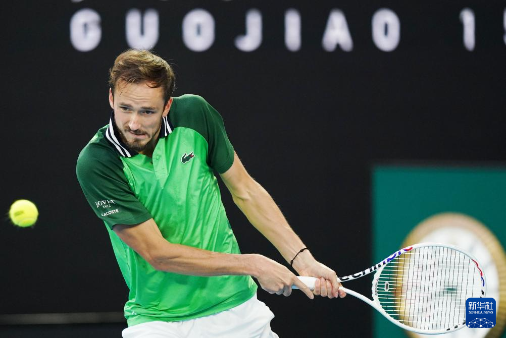 半场做出的 半场做出的