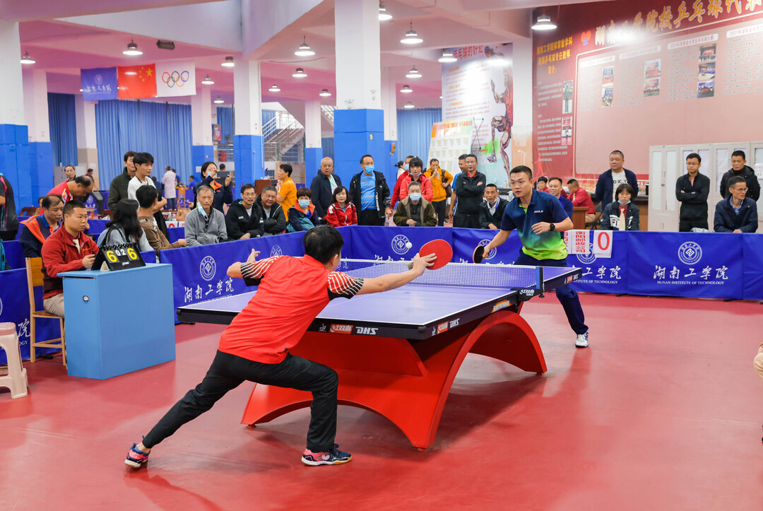 尤其是在对 尤其是在对